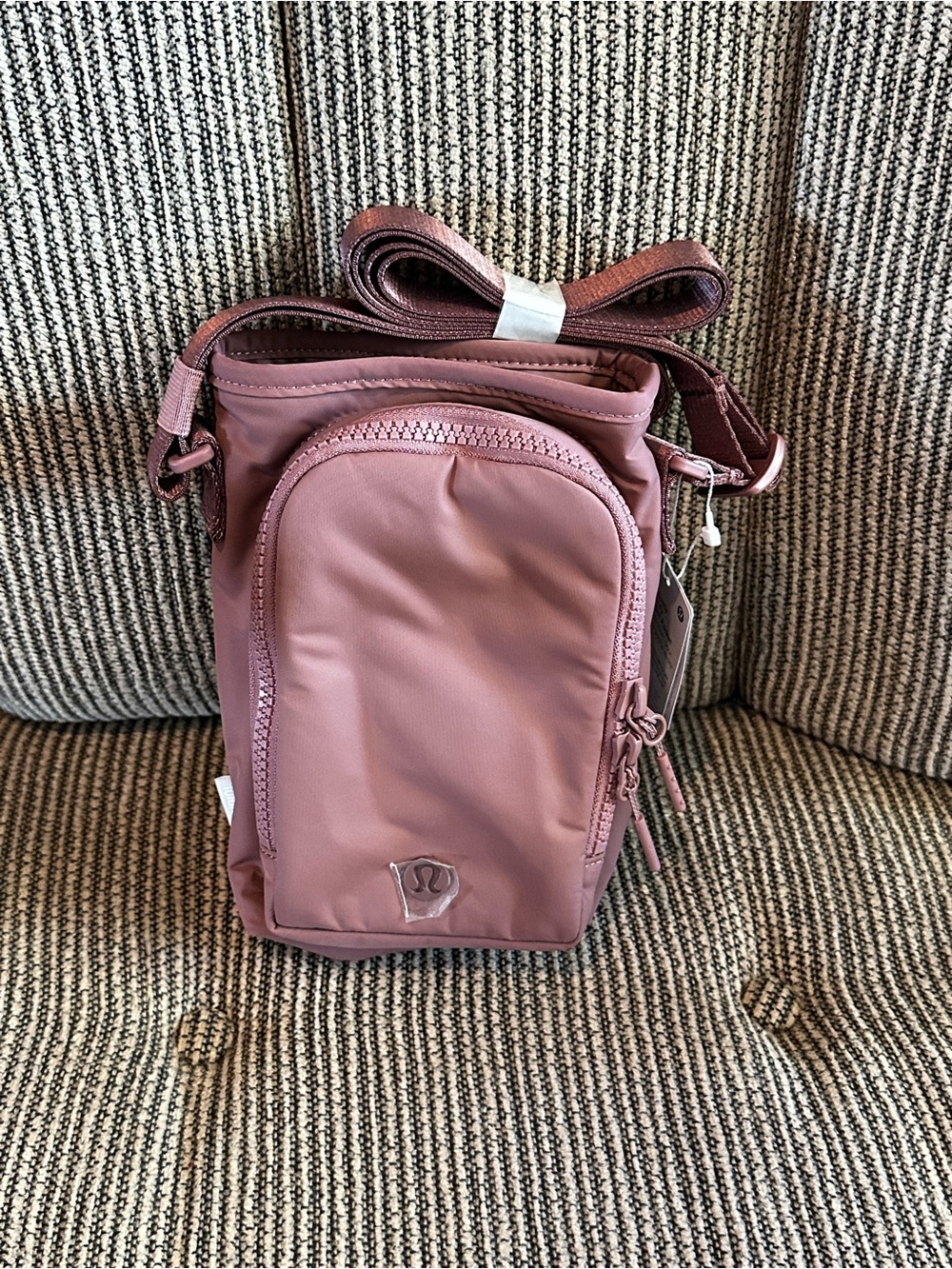 Lululemon Water Bottle Crossbody with Front Pocket - NWT